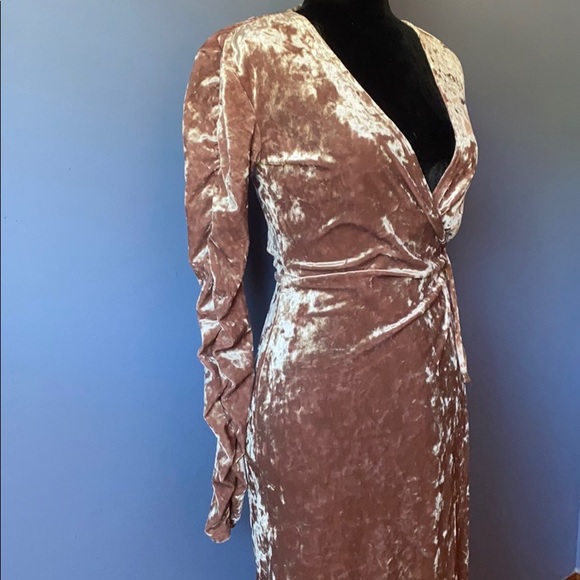 Leith Ruched Velour Wrap Dress - Picture 6 of 9